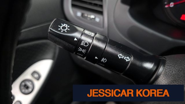 2011 Hyundai Accent (new model) - Thumbnail 9