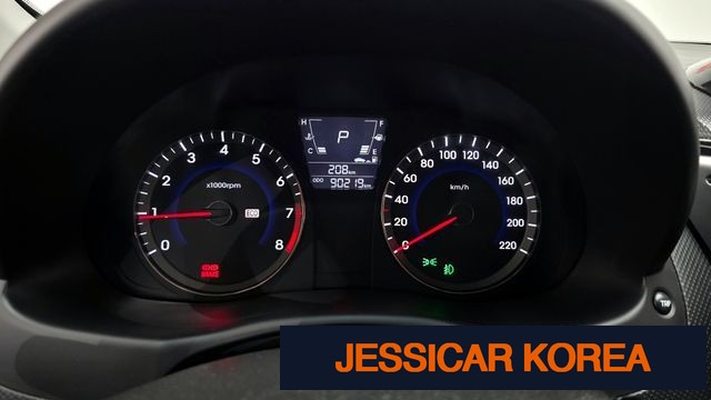 2011 Hyundai Accent (new model) - Thumbnail 13