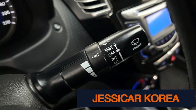 2011 Hyundai Accent (new model) - Thumbnail 15