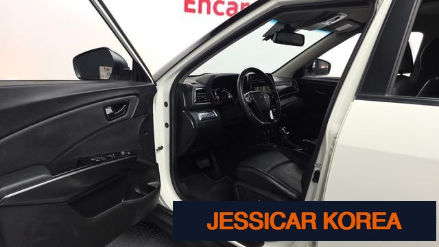 2022 KG Mobility Very New Tivoli - Thumbnail 9