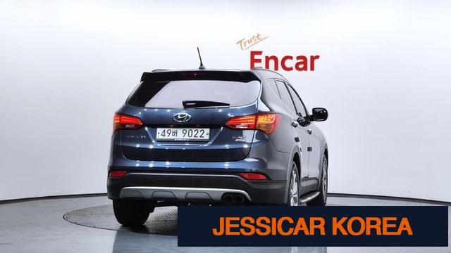 2013 Hyundai Santa Fe DM - Thumbnail 2