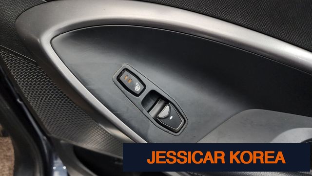 2013 Hyundai Santa Fe DM - Thumbnail 13