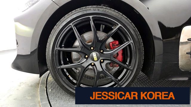 2018 Kia Stinger - Thumbnail 12