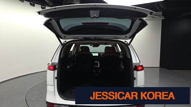 2022 Kia Carnival 4th Gen - Thumbnail 19