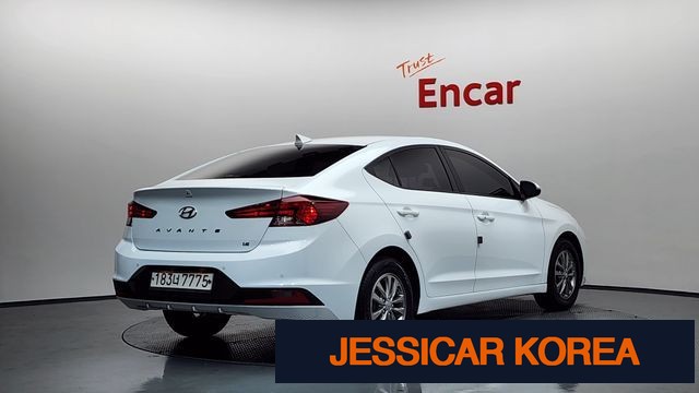 2020 Hyundai The New Avante AD - Thumbnail 15