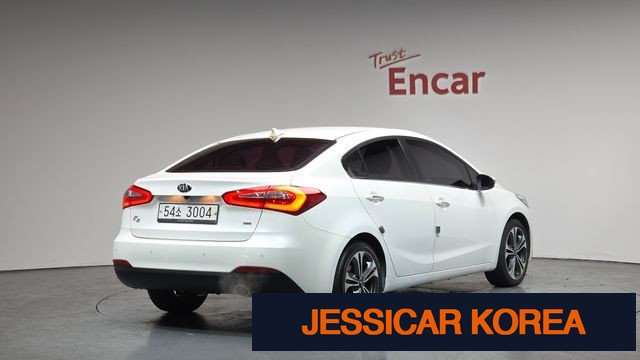 2013 Kia K3 - Thumbnail 2