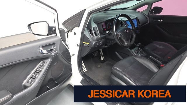 2013 Kia K3 - Thumbnail 10
