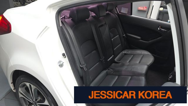 2013 Kia K3 - Thumbnail 17