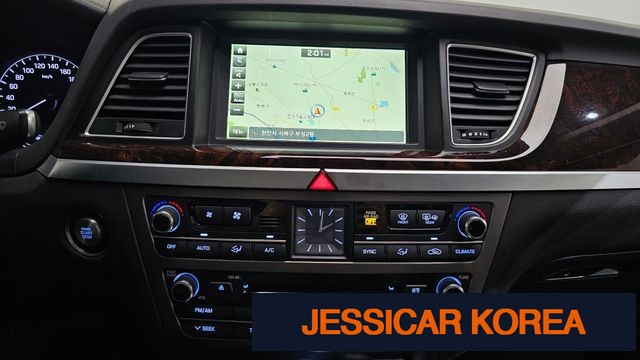2016 Hyundai Genesis DH - Thumbnail 3