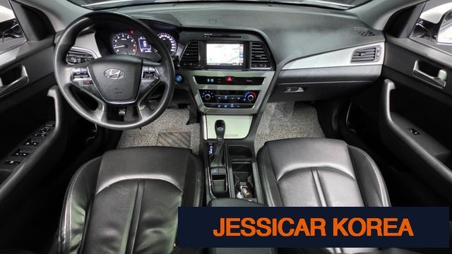 2015 Hyundai LF Sonata - Thumbnail 4