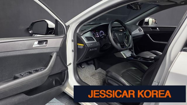 2015 Hyundai LF Sonata - Thumbnail 8
