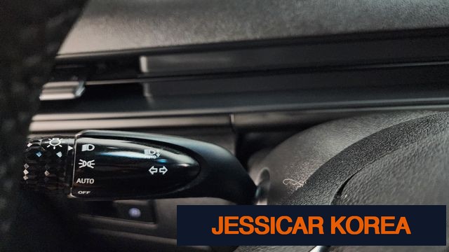 2025 Hyundai Staria - Thumbnail 4