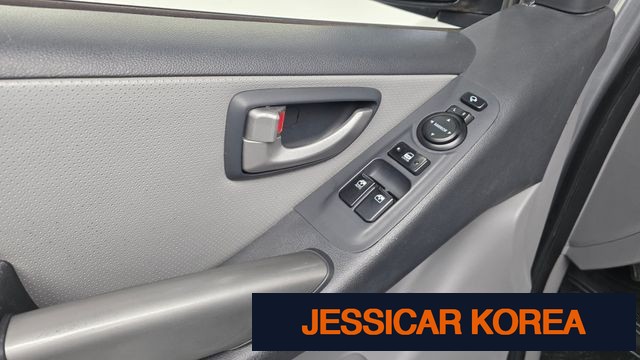 2014 Hyundai Grand Starex - Thumbnail 9
