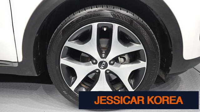 2017 Kia Sportage 4th generation - Thumbnail 2