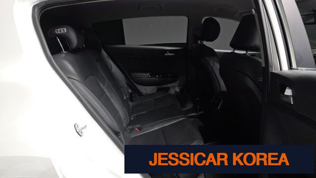 2017 Kia Sportage 4th generation - Thumbnail 5