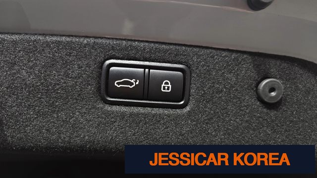 2019 Genesis G70 - Thumbnail 11