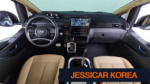 2025 Hyundai Staria - Thumbnail 4