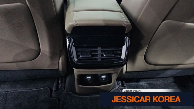 2022 Kia K8 - Thumbnail 7