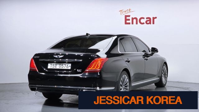2016 Genesis EQ900 - Thumbnail 7