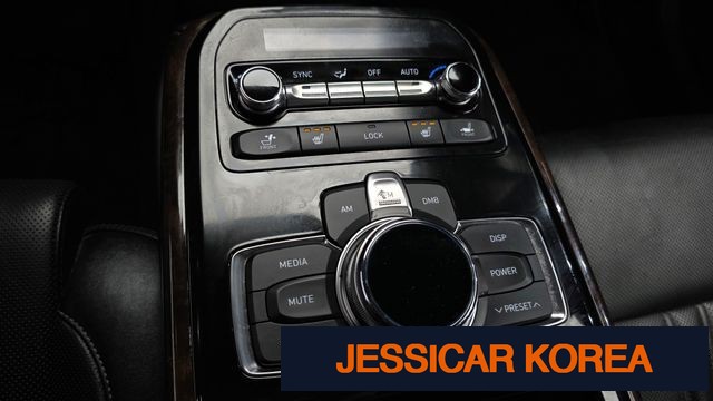 2016 Genesis EQ900 - Thumbnail 12