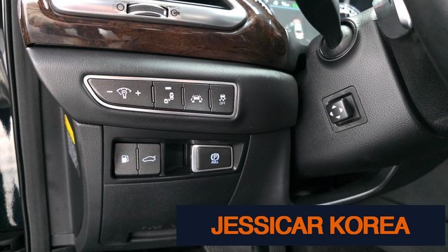 2016 Genesis EQ900 - Thumbnail 14