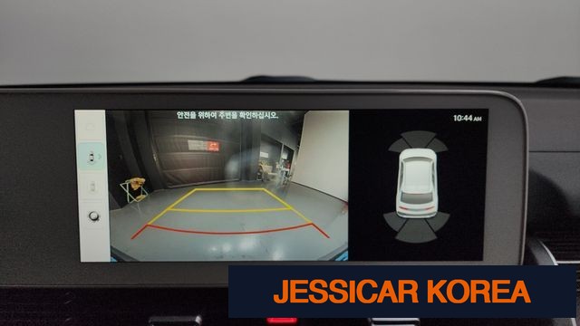 2022 Hyundai Ioniq 5 - Thumbnail 2