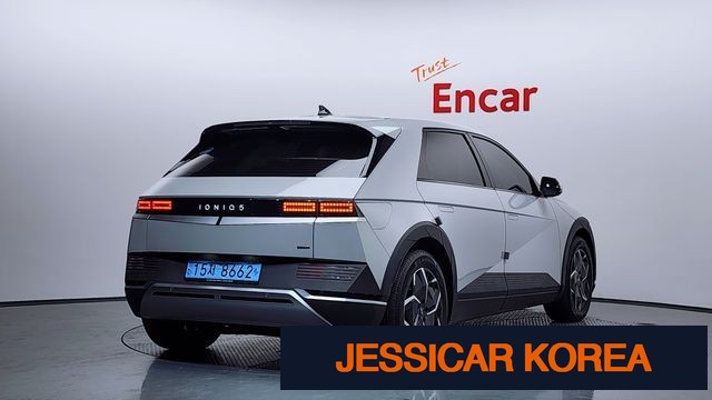 2022 Hyundai Ioniq 5 - Thumbnail 3