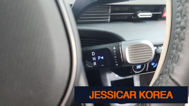 2022 Hyundai Ioniq 5 - Thumbnail 18