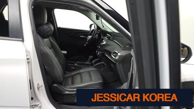 2021 Chevrolet Trailblazer - Thumbnail 4