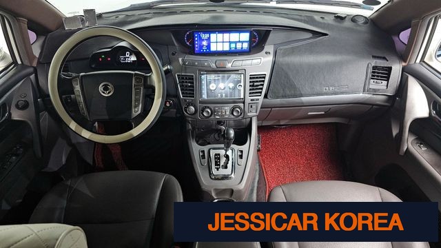 2015 KG Mobility Korando Turismo - Thumbnail 7