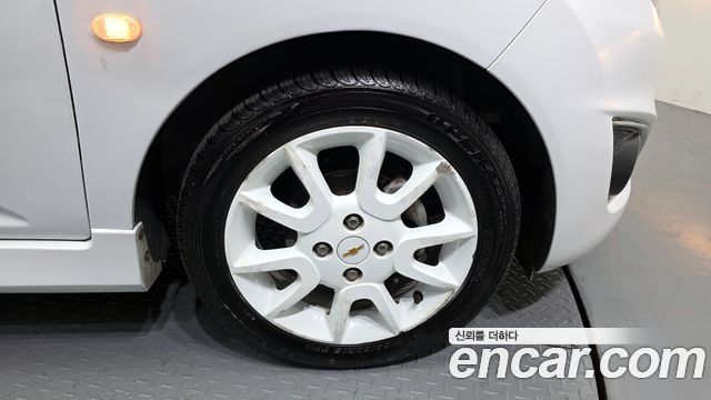 2015 Chevrolet 스파크 - Thumbnail 8