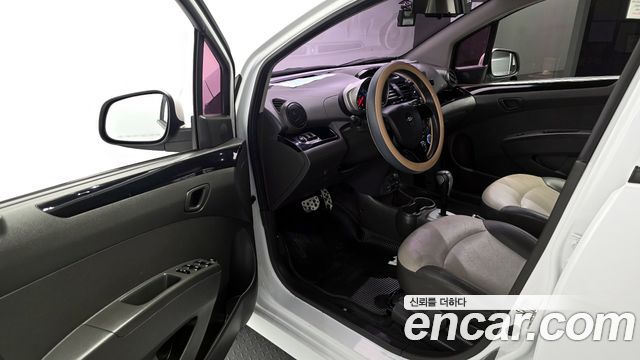 2015 Chevrolet 스파크 - Thumbnail 18