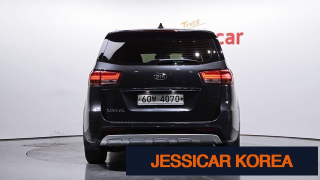 2018 Kia All New Carnival - Thumbnail 10
