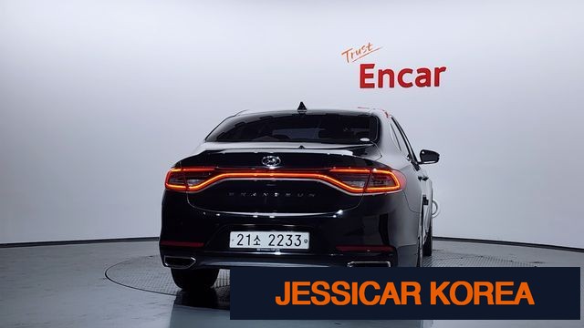 2019 Hyundai Grandeur IG - Thumbnail 2