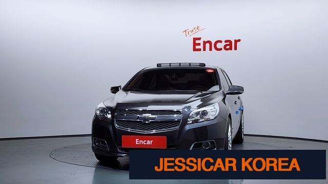 2015 Chevrolet Malibu - Thumbnail 2