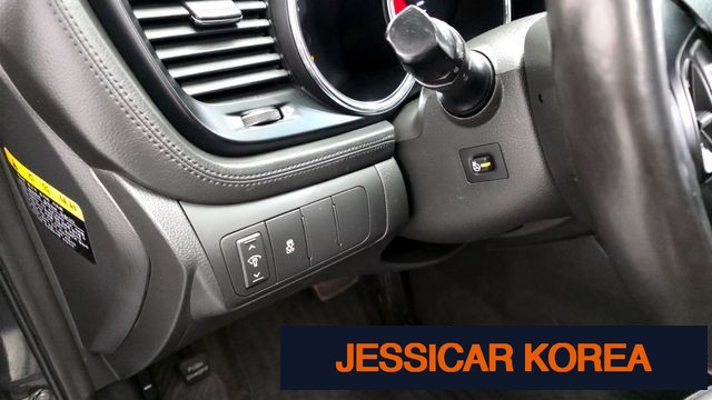 2013 Kia K5 - Thumbnail 2