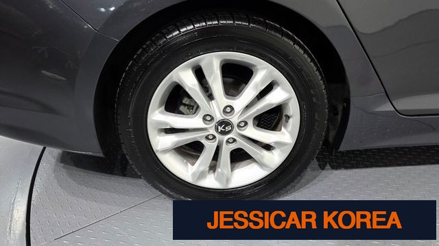 2013 Kia K5 - Thumbnail 17