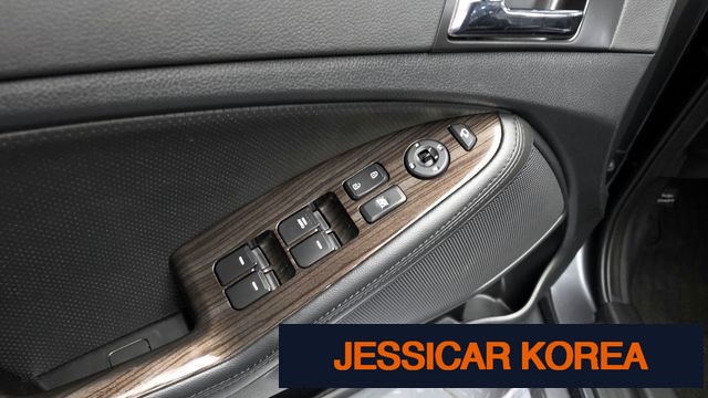 2013 Kia K5 - Thumbnail 9