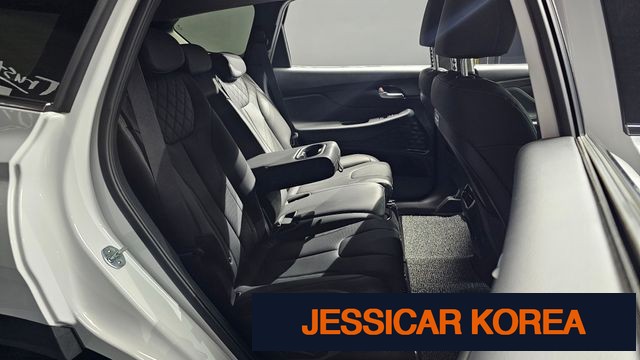 2021 Hyundai The New Santa Fe - Thumbnail 2