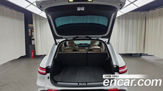 2024 Genesis GV70 - Thumbnail 11