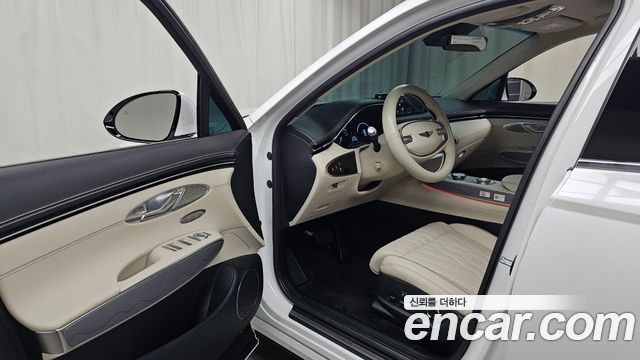 2024 Genesis GV70 - Thumbnail 18