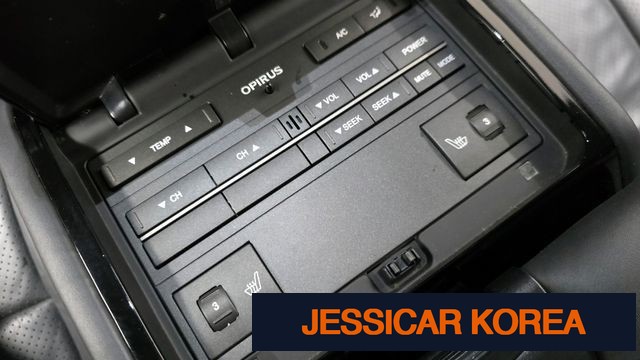 2010 Kia Opirus Premium - Thumbnail 2