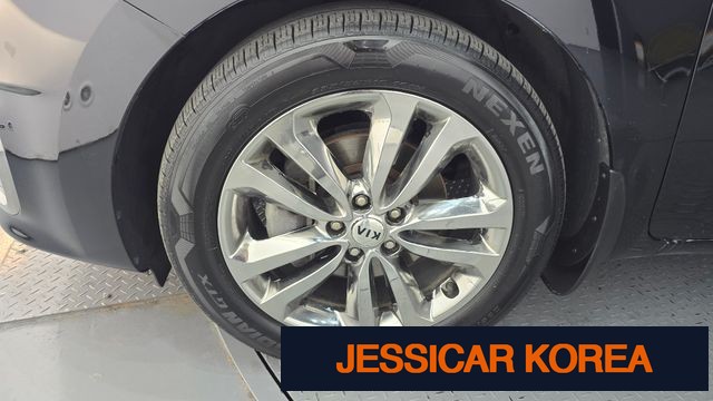 2017 Kia All New Carnival - Thumbnail 15