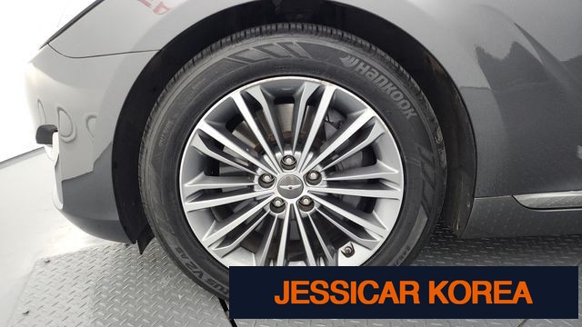 2018 Genesis EQ900 - Thumbnail 3