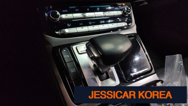 2018 Genesis EQ900 - Thumbnail 13