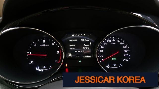 2017 Kia All New Carnival - Thumbnail 8