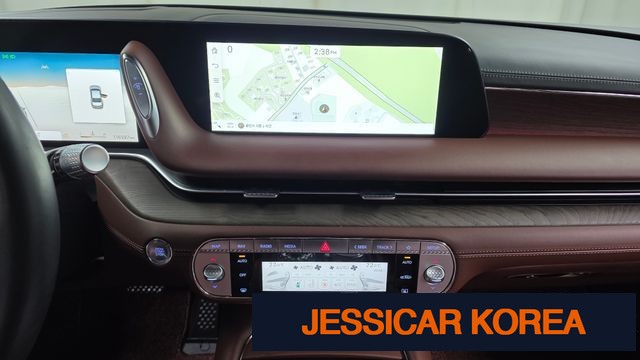 2022 Genesis G90 (RS4) - Thumbnail 7