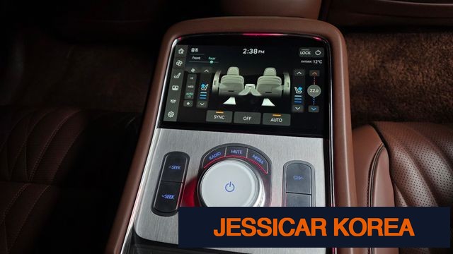 2022 Genesis G90 (RS4) - Thumbnail 9