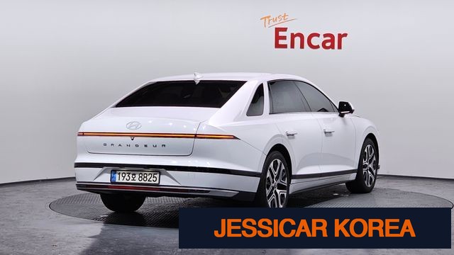 2023 Hyundai Grandeur (GN7) - Thumbnail 8