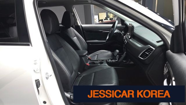 2021 Kia Seltos - Thumbnail 14